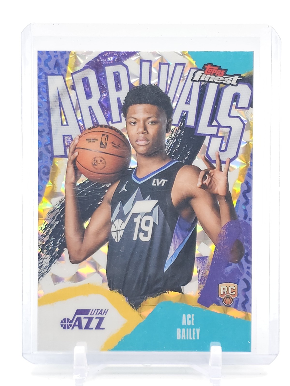 ACE BAILEY 2025-26 TOPPS FINEST ARRIVALS ROOKIE GEOMETRIC REFRACTOR JAZZ Q2371