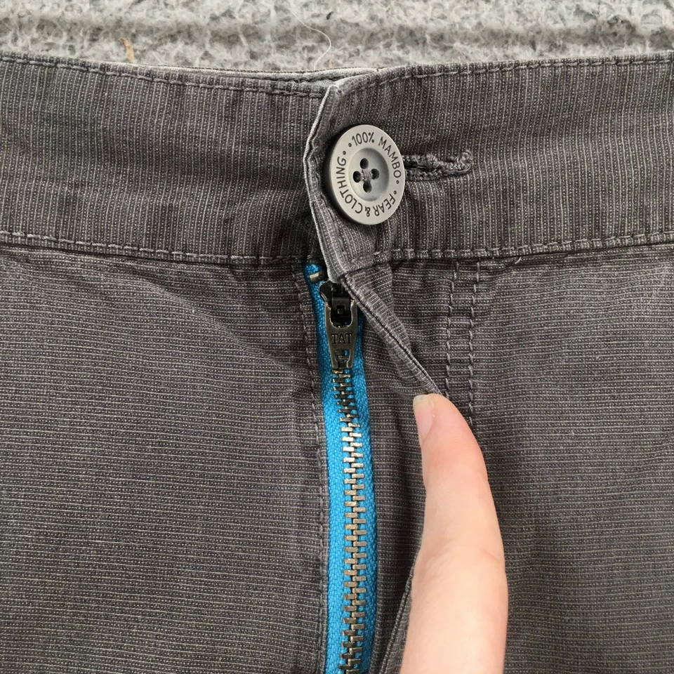 Pantalones Cortos Chinos Mambo Para Hombre 34 (35x10 Real) Gris Algodón Tiro Medio Botón Frontal Plano Foto 3 de 4