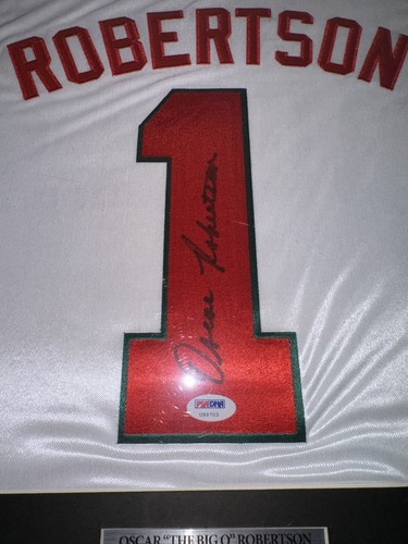 Milwaukee Bucks OSCAR ROBERTSON AUTOGRAPH Jersey With PSA/DNA - Picture 5 of 11