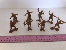 VTG - MARX Tan Beige Russian Army Men Lot Of 8 