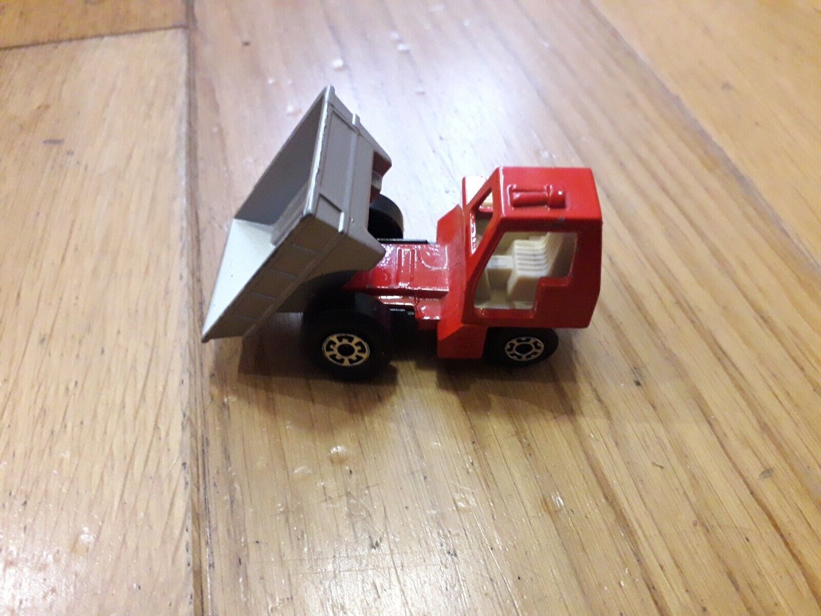 Picture 5 of 8