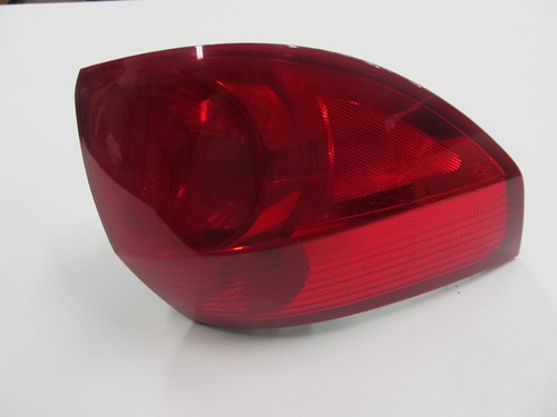 2006 Toyota Sienna LE Right Side Passenger side Tail Light good condition