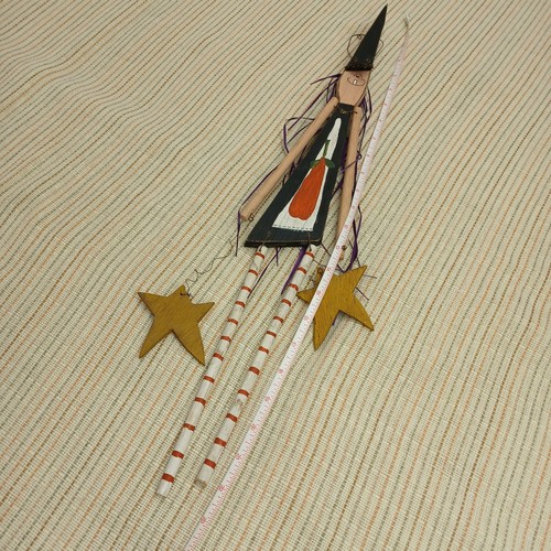Primitive Wooden Star Folk Art Witch Hanging Halloween Decor - Picture 7 of 8