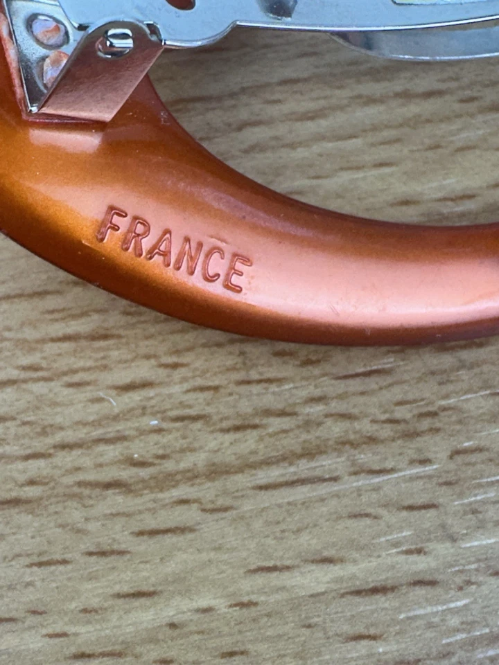 Винтажная французская заколка заколка оранжевая овальная форма пластик акрил сделано во Франции - Изображение 4 из 4