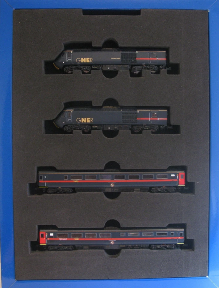 Dapol N 2D-019-008 GNER Class 43 HST Fountains Abbey 4-Car Bookset Lights 6DCCR - Image 2 of 4