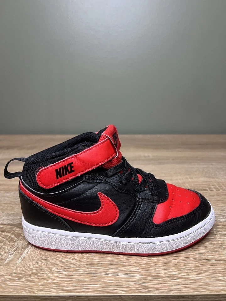 Zapatillas Nike Court Borough Mid 2 para niños pequeños - negras/rojas - talla 10C Foto 3 de 4