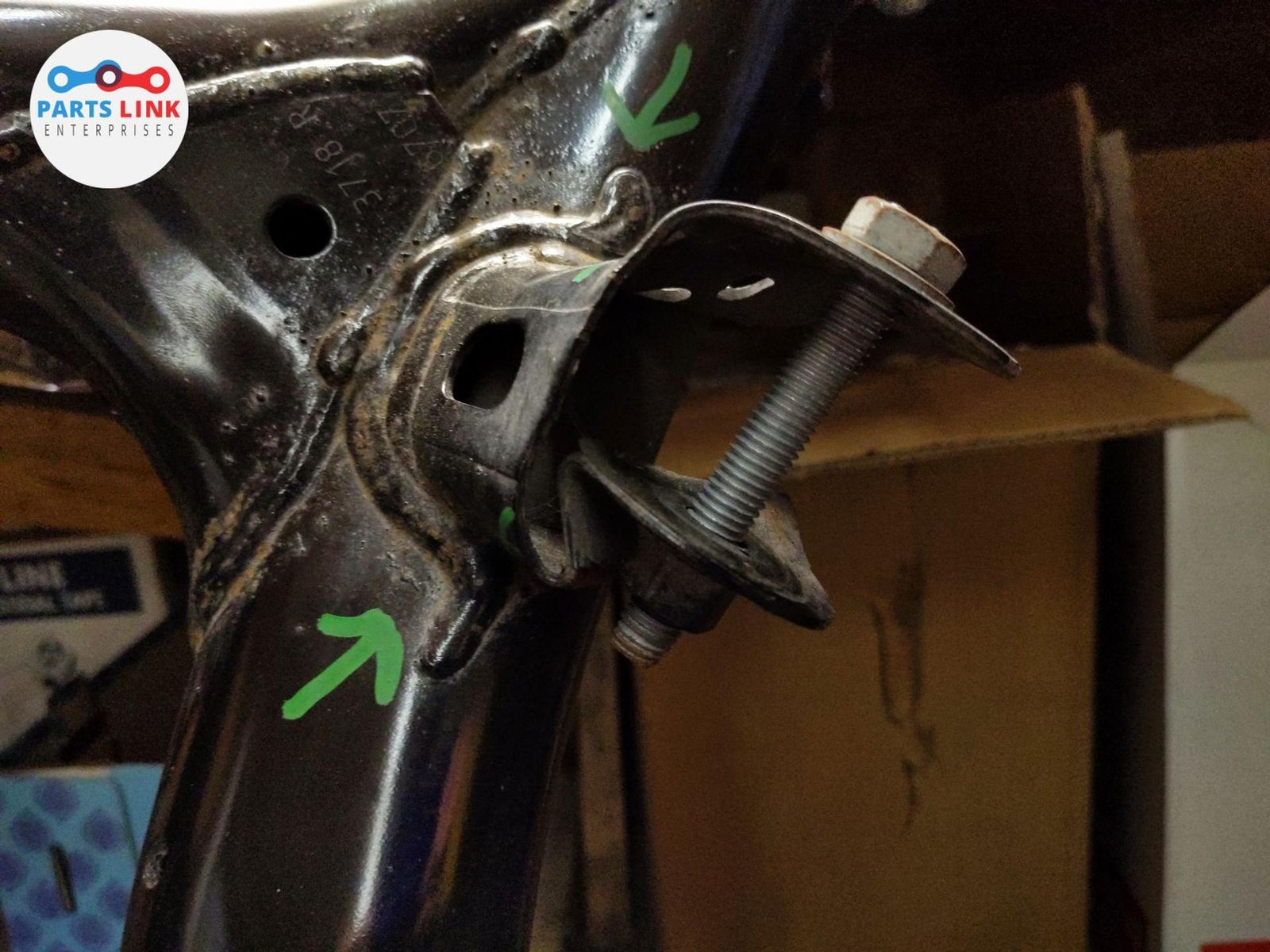 Bentley Bentayga 2016-2020 Rear Suspension cross member