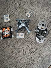 2 Hexbug Battlebots 3 Remotes See Descrip