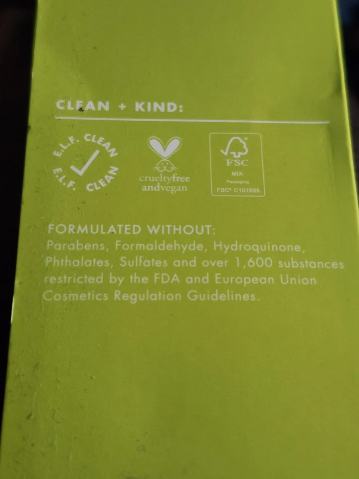 E.L.F. Máscara facial magnética Skin Superrevitalize com óleo de semente de cenoura revitalizante  - Imagem 4 de 4