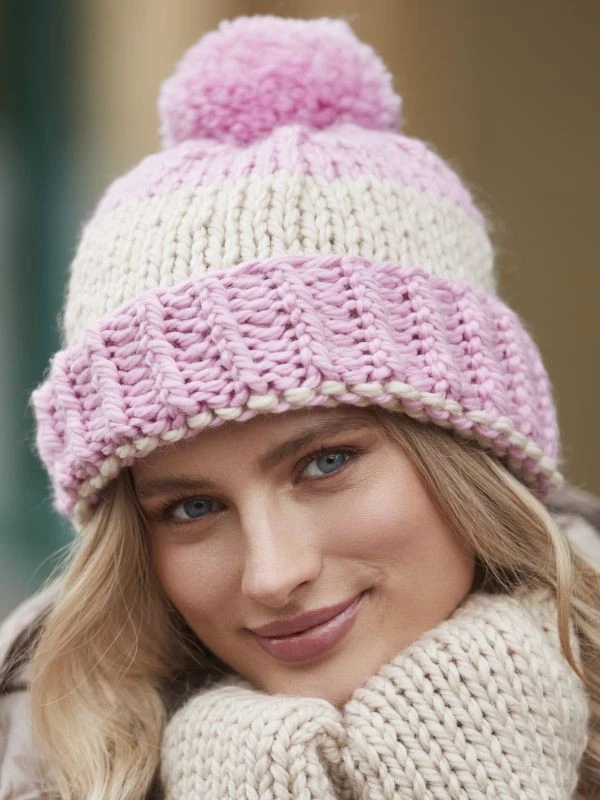 Rowan Quick Knits Knitting Pattern Book for Chunky and Super Chunky Yarn - Image 4 of 4