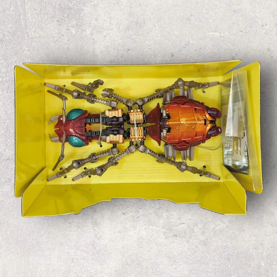 Kenner 1997 Transformers Beast Wars Transmetals Scavenger Figure – Vintage - Image 3 of 3