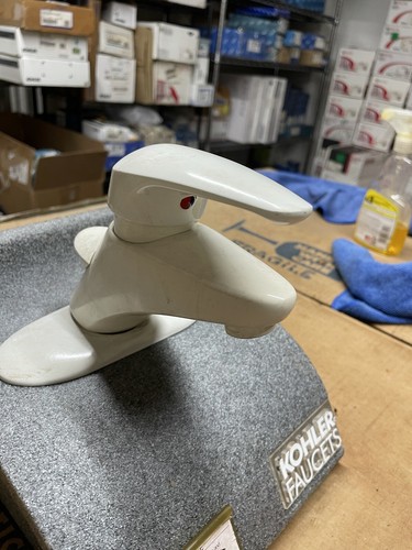 KOHLER Cabriole K-14616-4-0 single hole Faucet, White - Picture 5 of 5