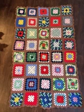 Vintage Black Border Hand Crocheted Afghan Lap Blanket Throw Granny Sq. 34.5x55”