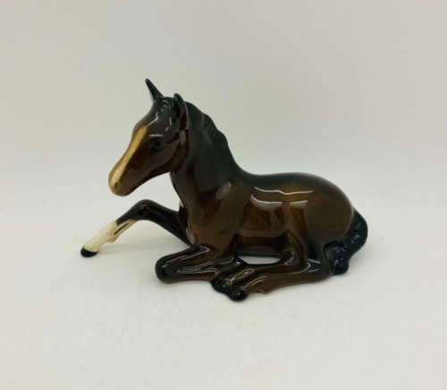 Vintage Beswick Medium Foal Sitting Horse England figurine Ornament - Picture 1 of 7