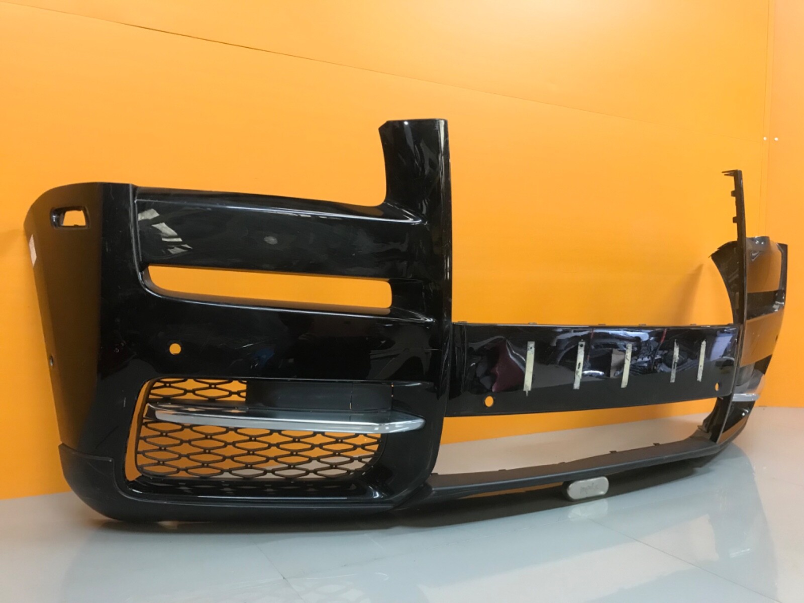 +Rolls Royce Cullinan 2018- on Genuine front bumper each - Image 8