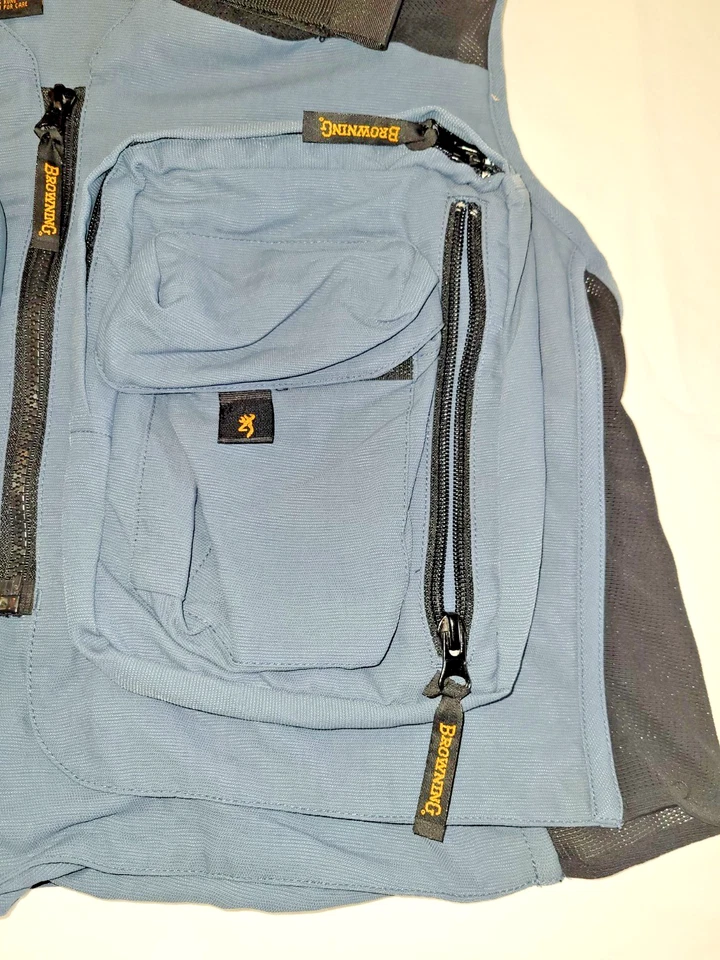 CHALECO DE PESCA CON MOSCA MARRÓN talla M Mediano TONELADAS DE BOLSILLOS Azul con Paneles Elásticos Foto 3 de 4