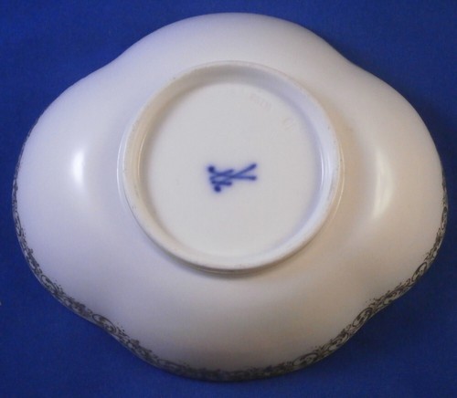 Antique 19thC Meissen Porcelain Cobalt & Gold & Watteau Scene Saucer Porzellan - Picture 5 of 7