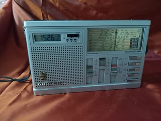 Grundig Yacht Boy 460 Grundig Weltempfänger Radio bitte lesen
