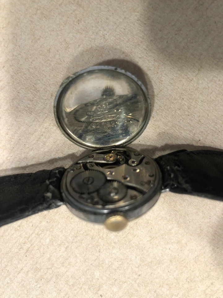 Vintage Solo 10 Juvels Hand Wind From 1950s Swiss Made Works Good - Image 4 of 4