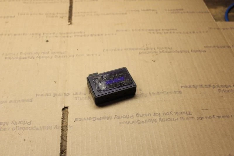 2006 2007 2008 2009 2010 BMW 528i 535i 550i E60 RAIN SENSOR MODULE 9120309 - Image 2 of 4