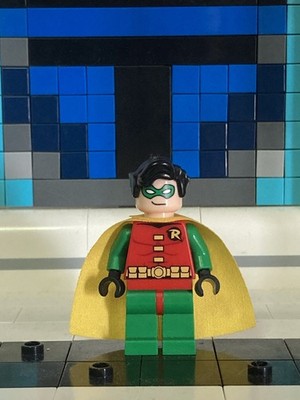 Lego Batman 7783 Robin Minifigure 2006 The Penguin and Mr. Freeze's Invasion