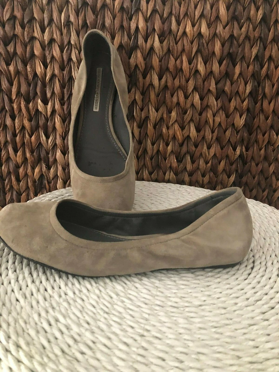 Vera Wang LILLIAN Suede Ballet Flats Size 8.5 Lavender Label Stone