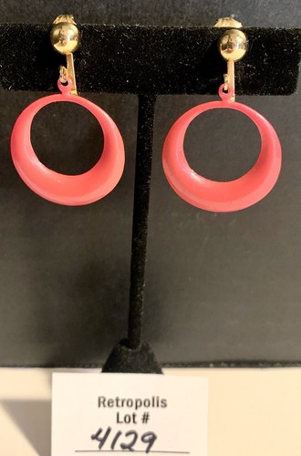 Vintage rosa lachs Kunststoff Creolen Ohrhänger Clip-On goldfarben Ohrringe - Bild 3 von 16