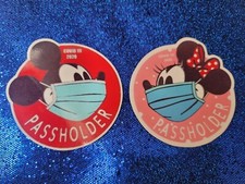 Walt Disney World Passholder Magnet.  Mickey and Minnie Mouse mask 2021