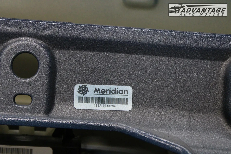 2017-25 CHRYSLER PACIFICA REAR TAILGATE LIFTGATE COVER PANEL JAZZ BLUE PEARL OEM - Imagem 4 de 4