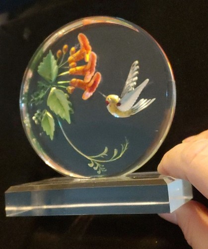 Vintage Reversed Carved Painted Lucite Paperweight Hummingbird with Flowers - Picture 4 of 8