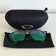 Oakley Men s Holbrook limited collection Sunglasses Lime Camo Prizm w/ Case