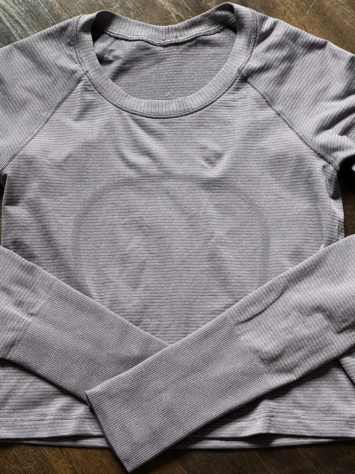 Nuevo sin etiquetas Lululemon Swiftly 2.0 manga larga talla 4 longitud carrera púrpura ceniza y plata $78 Foto 3 de 4