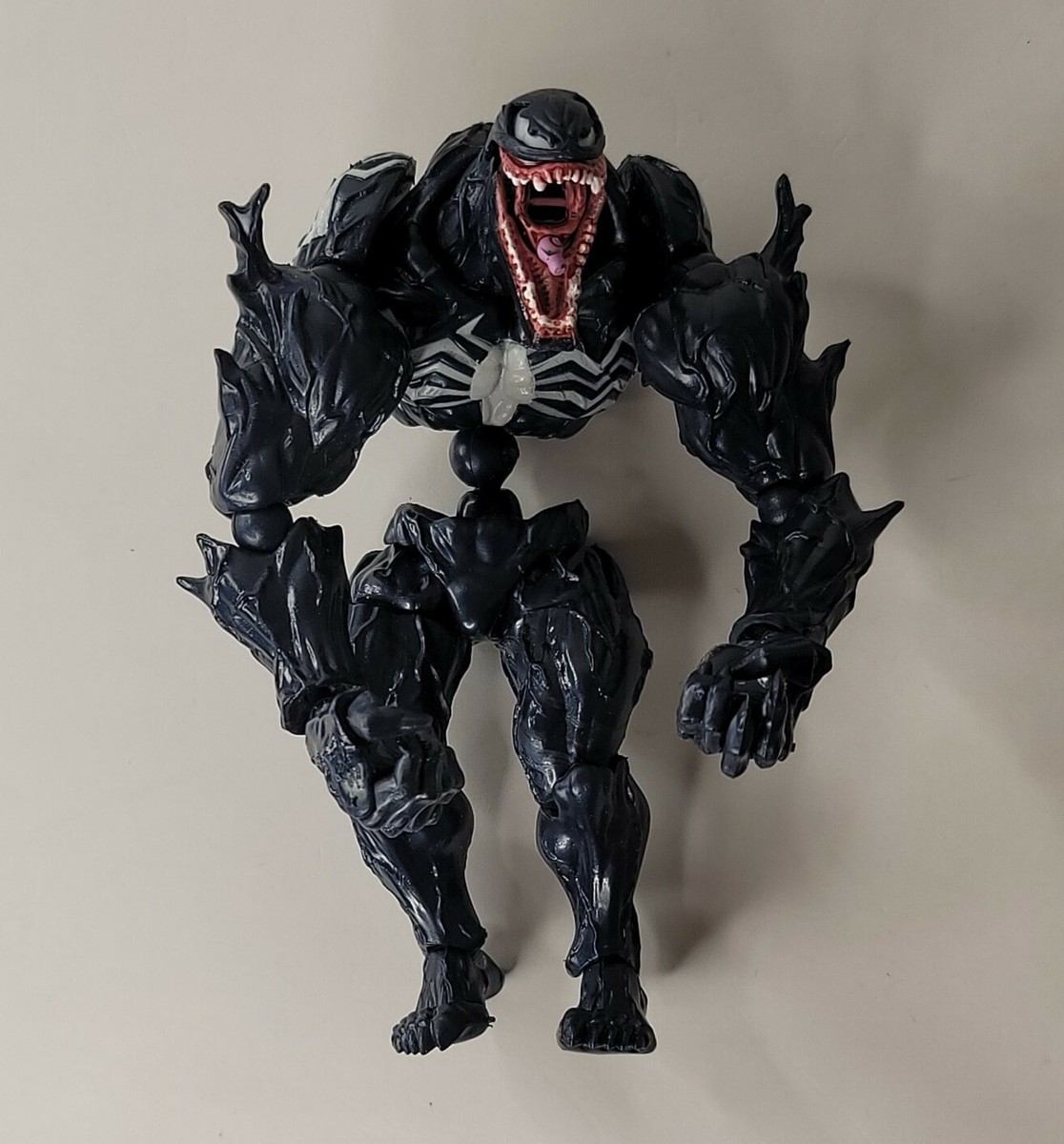 MARVEL #04 VENOM フィギュア MARVEL #04 VENOM フィギュア MARVEL VENOM Happy Kuji Venom