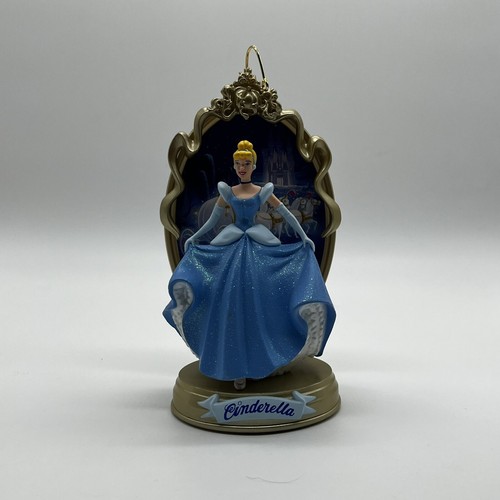 Hallmark Keepsake 1997 Disney's Cinderella Ornament Does Not Come With Box