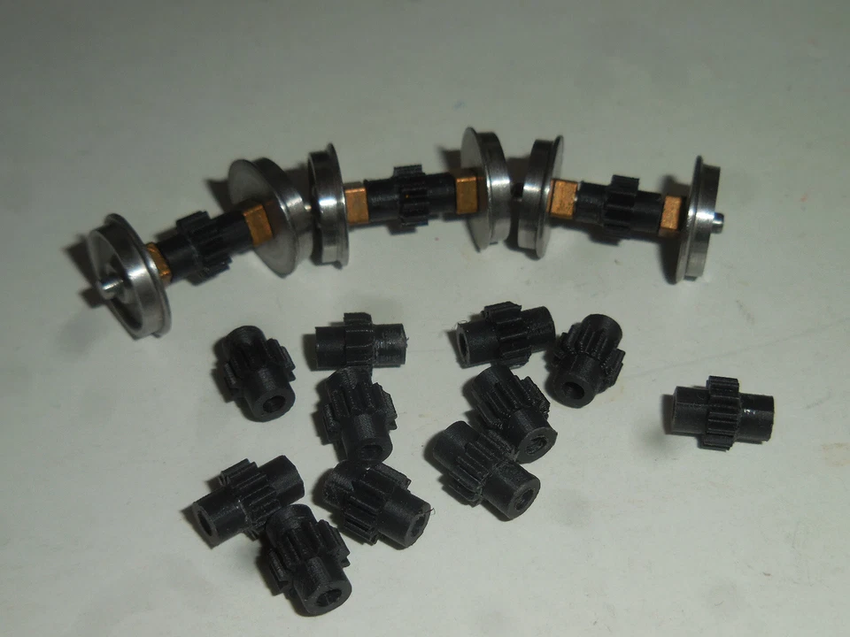 6 X Engranajes de eje de repuesto tipo Proto 2000 Athearn (LEER ACTUALIZACIÓN), HO Foto 2 de 4