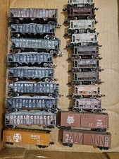 N Scale Mixed Lot Of Freight Cars 20 Cars 