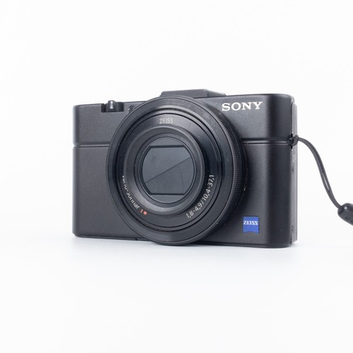Sony Cyber-shot DSC-RX100 II M2 20.2MP Compact Digital Camera - Picture 13 of 15
