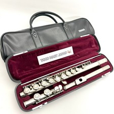 YAMAHA YFL-211SII Student Flute Nickel Silver Used w/ Hard Case  Bag B0089