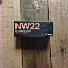 M.A.C Studio Fix Fluid SPF 15 Broad Spectrum, 1 Fl Oz VARIOUS SHADES TO CHOOSE.