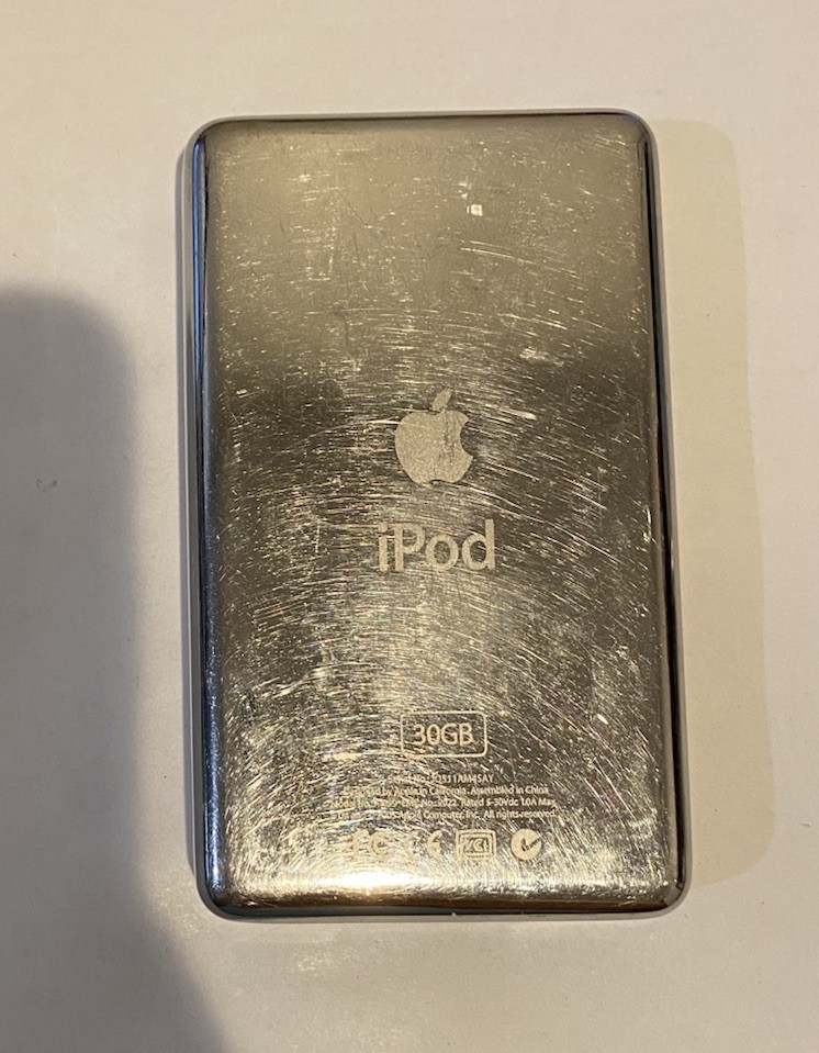 Apple iPod photo classic 4th Generation White (30 GB) for