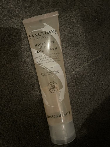 Sanctuary Spa Moisture Burst Facewash Size 100ml
