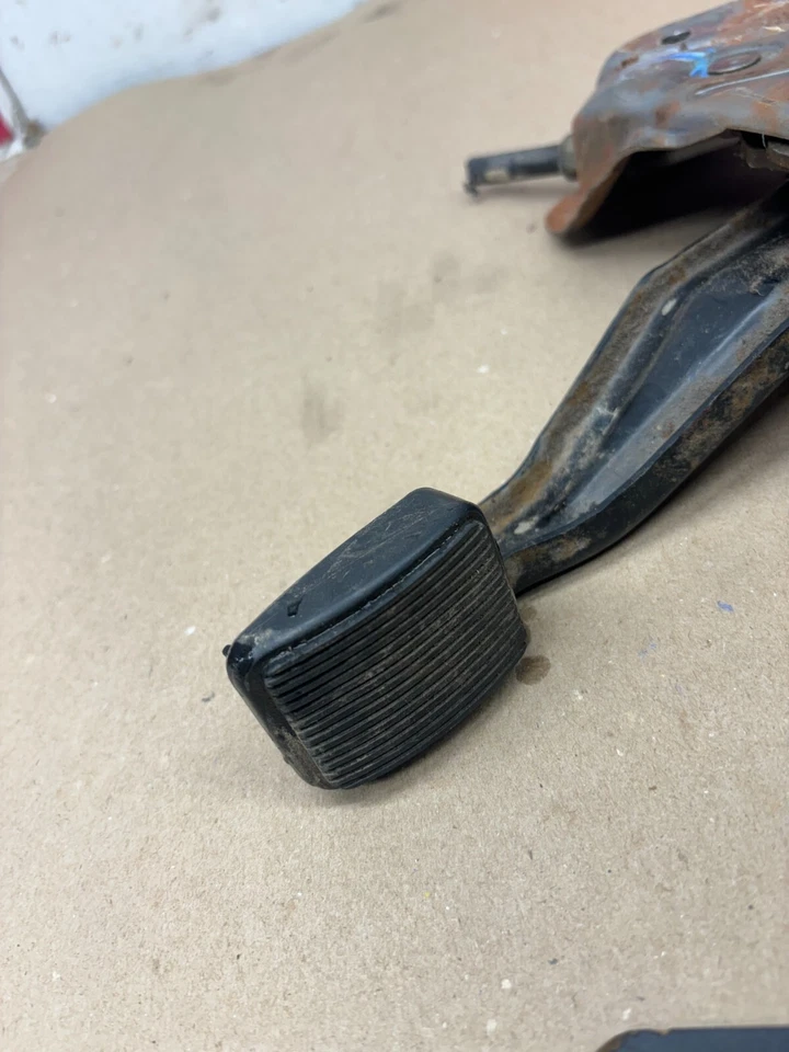 Ford F150 F250 F350 Bronco 1992 1995 1996 1997 pedal de freno de emergencia de trabajo Asy Foto 2 de 4