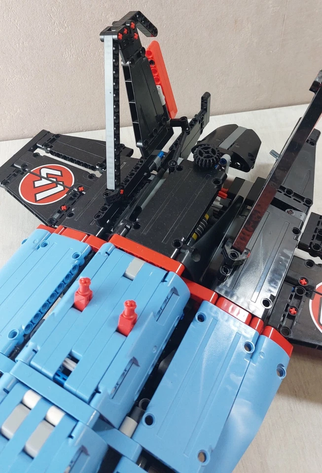 LEGO Technic 42066 Air Race Jet, photo 4 sur 5