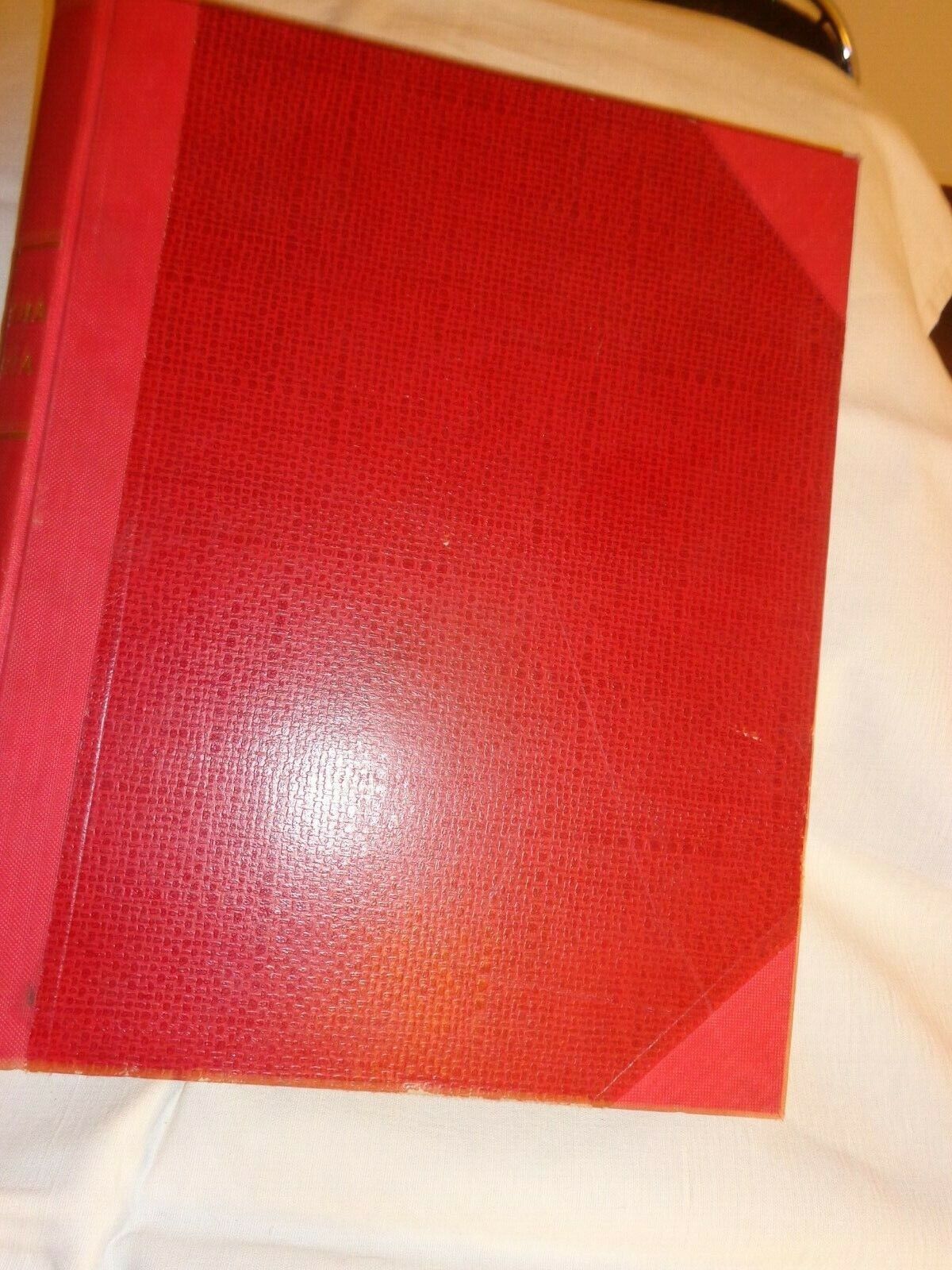 Foto 2 di 8