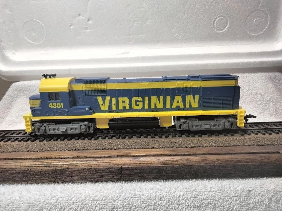 892285_7