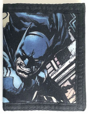 Batman Tri-Fold Wallet - comic book art  Batman logo - Un-used - DC Comics