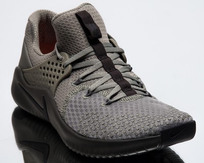 nike performance free trainer v8