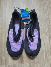 BNWTS West Loop Kids Girls  Water Shoes Beach Pool MEDIUM 2-3 GIRLS