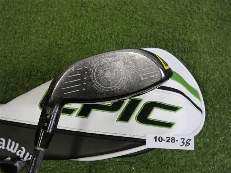 Callaway Epic Flash 15* 3 madera flujo uniforme 45 g 5,0 A grafito senior con cubierta Foto 2 de 4