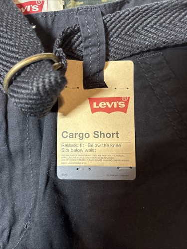 Boys Levi's Cargo Shorts Relaxed Fit Below Knee Belted Size 14 Reg W 27" Navy - Picture 2 of 8